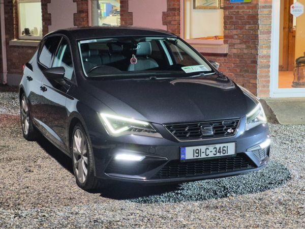 SEAT Leon Hatchback, Petrol, 2019, Grey