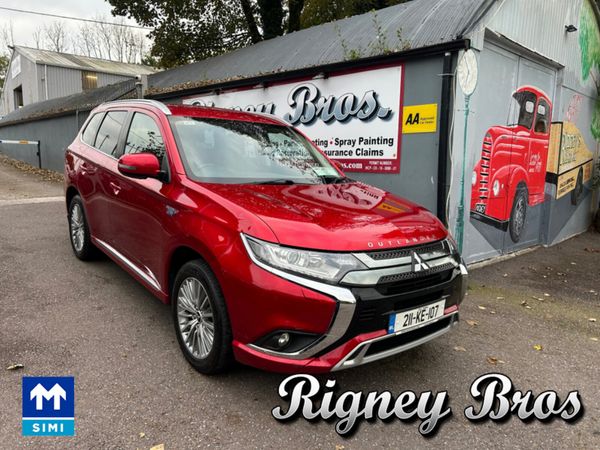 Mitsubishi Outlander Estate, Petrol Plug-in Hybrid, 2021, Red