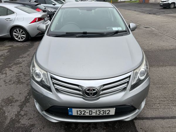 Toyota Avensis Saloon, Diesel, 2013, Grey