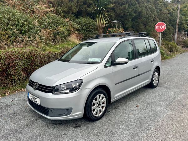 Volkswagen Touran MPV, Diesel, 2011, Silver