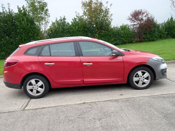 Renault Megane Estate, Diesel, 2014, Red