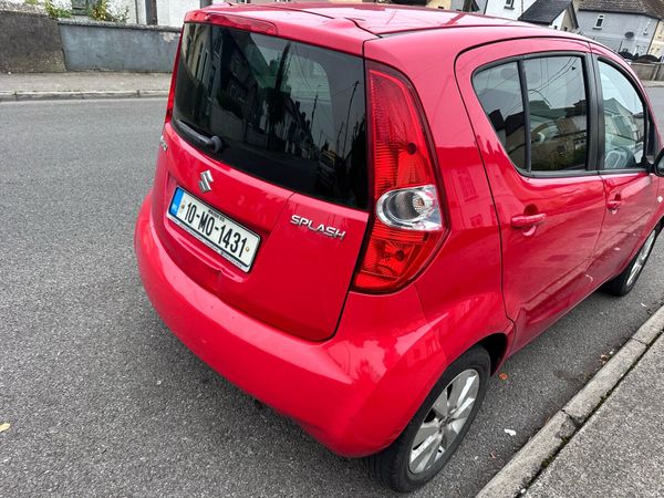 Suzuki Splash Hatchback, Petrol, 2010, Red