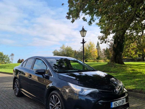 Toyota Avensis Saloon, Diesel, 2015, Grey