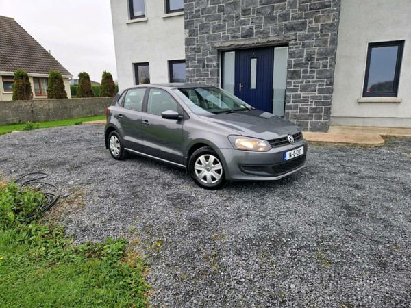 Volkswagen Polo Hatchback, Petrol, 2014, Grey