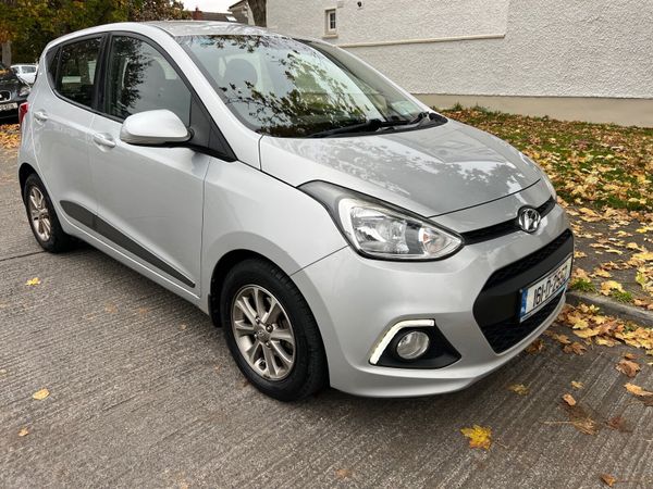 Hyundai i10 Hatchback, Petrol, 2016, Silver