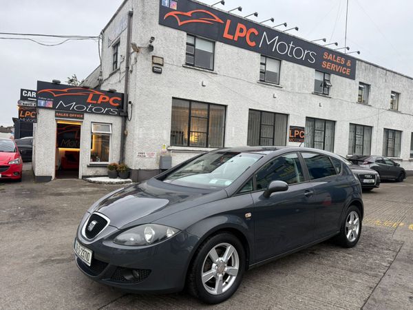 SEAT Leon Hatchback, Petrol, 2009, Grey