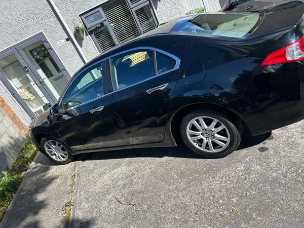 Honda Accord Saloon, Diesel, 2010, Black