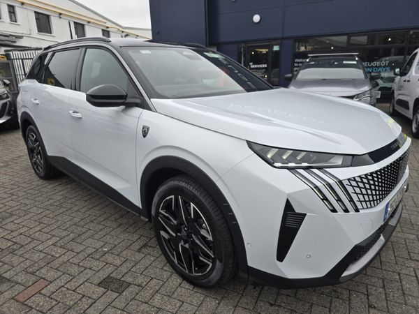Peugeot 5008 MPV, Petrol, 2025, White
