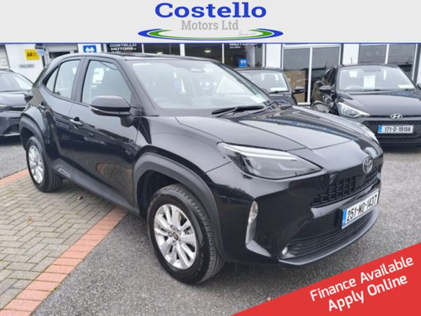 Toyota Yaris Cross Hatchback, Petrol Hybrid, 2025, Black