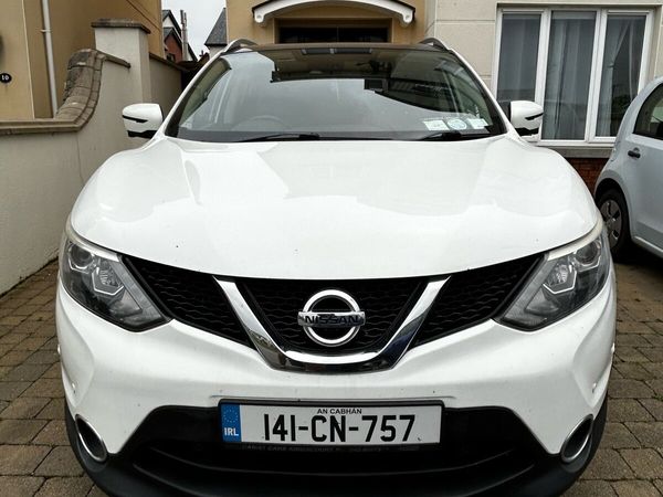 Nissan Qashqai Hatchback, Diesel, 2014, White