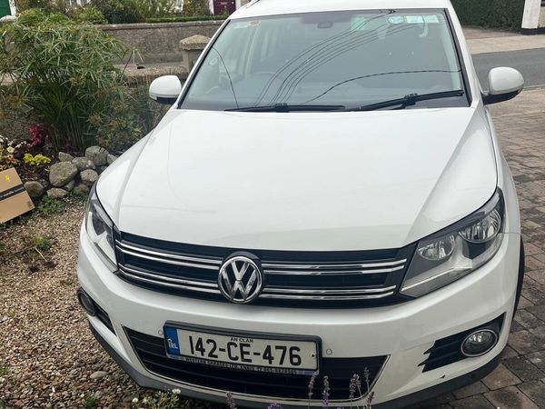 Volkswagen Tiguan SUV, Diesel, 2014, White