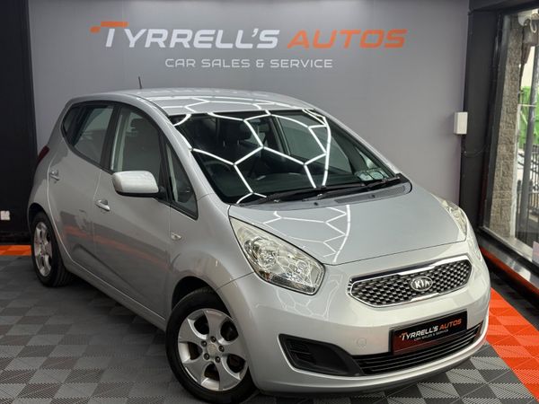 Kia Venga MPV, Diesel, 2012, Silver