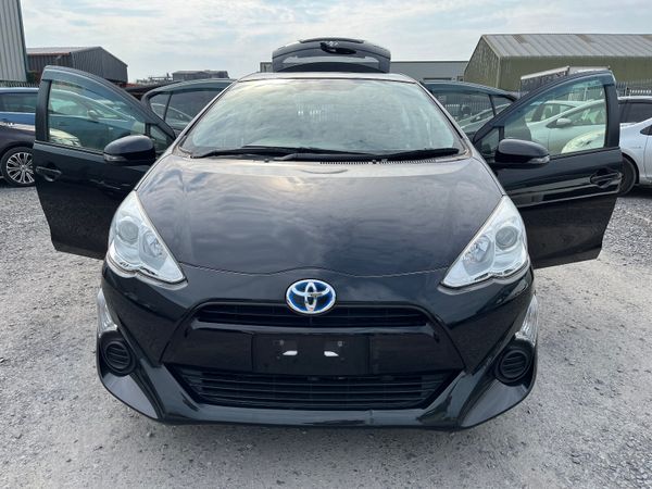 Toyota Aqua Hatchback, Petrol Hybrid, 2017, Black