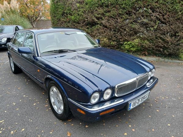 Jaguar Other Saloon, Petrol, 2000, Blue
