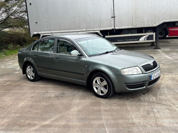 Skoda Superb Saloon, Diesel, 2007, Green