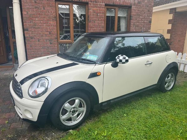 Mini Cooper Hatchback, Diesel, 2007, White