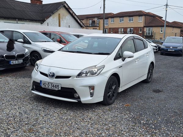 Toyota Prius Hatchback, Petrol Hybrid, 2014, White