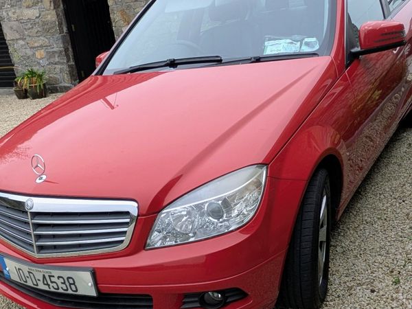 Mercedes-Benz C-Class Saloon, Diesel, 2010, Red