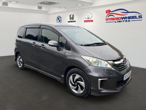 Honda Freed MPV, Petrol Hybrid, 2014, Grey