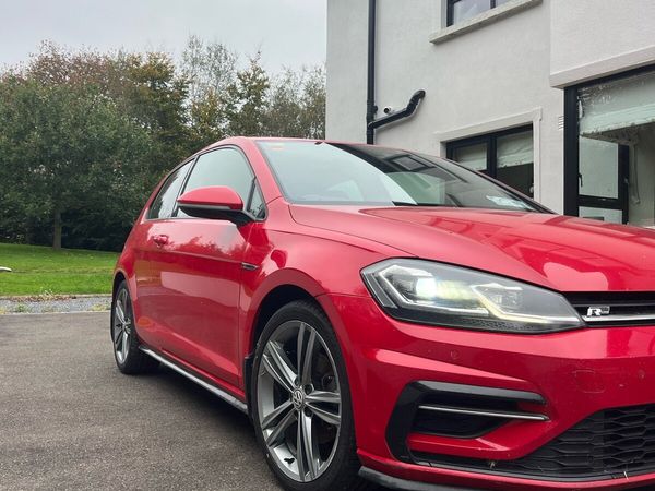 Volkswagen Golf Hatchback, Diesel, 2017, Red