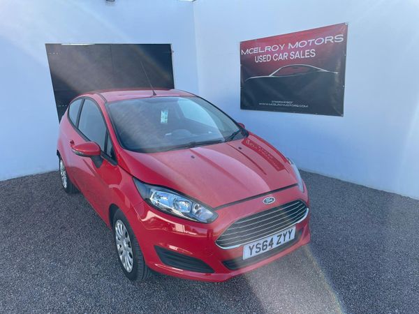 Ford Fiesta Hatchback, Petrol, 2015, Red
