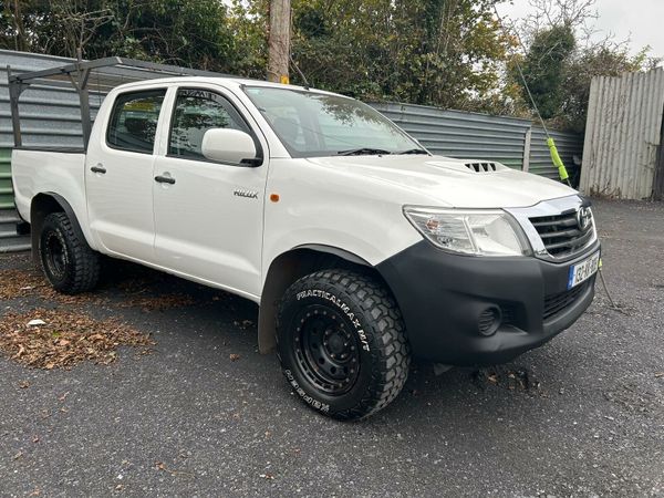 Toyota Hilux Crew Cab, Diesel, 2013, White