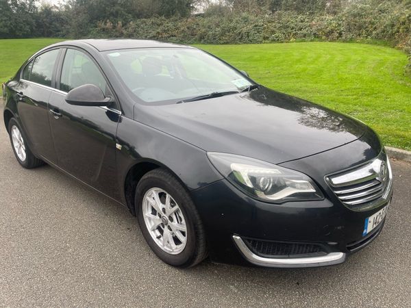 Vauxhall Insignia Hatchback, Diesel, 2014, Black
