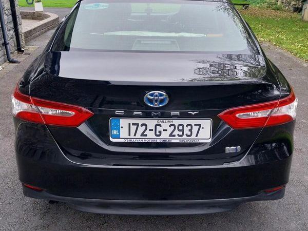 Toyota Camry Saloon, Petrol Hybrid, 2017, Black