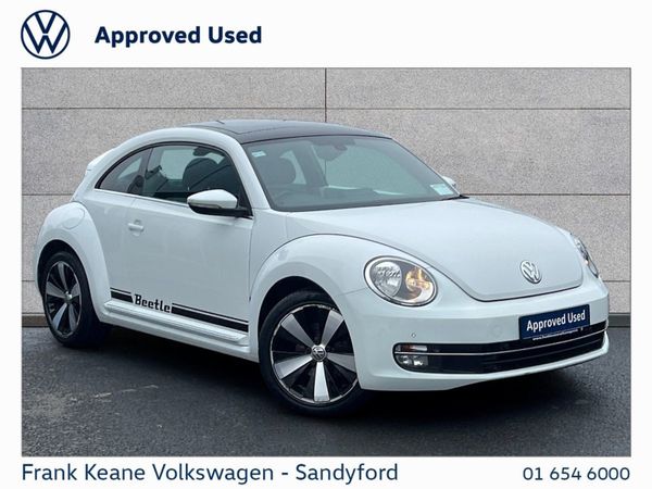 Volkswagen Beetle Hatchback, Petrol, 2016, White