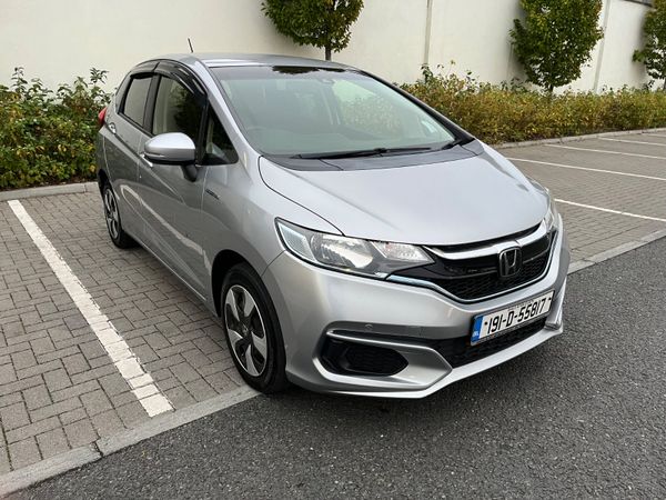 Honda Fit Hatchback, Petrol Hybrid, 2019, Silver