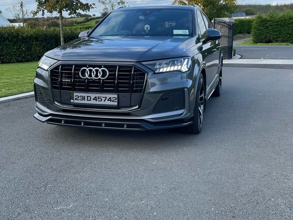 Audi Q7 SUV, Diesel, 2023, Grey