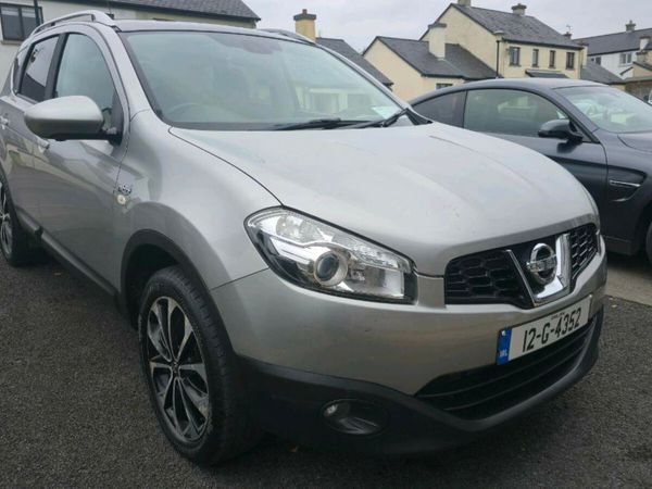 Nissan Qashqai Hatchback, Diesel, 2012, Silver