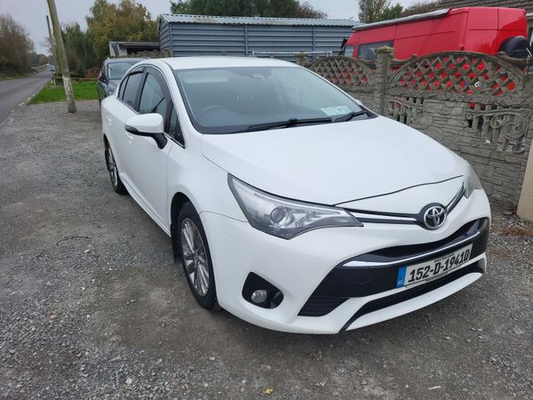 Toyota Avensis Saloon, Diesel, 2015, White