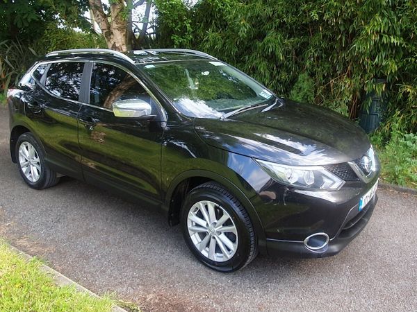Nissan Qashqai SUV, Diesel, 2017, Black