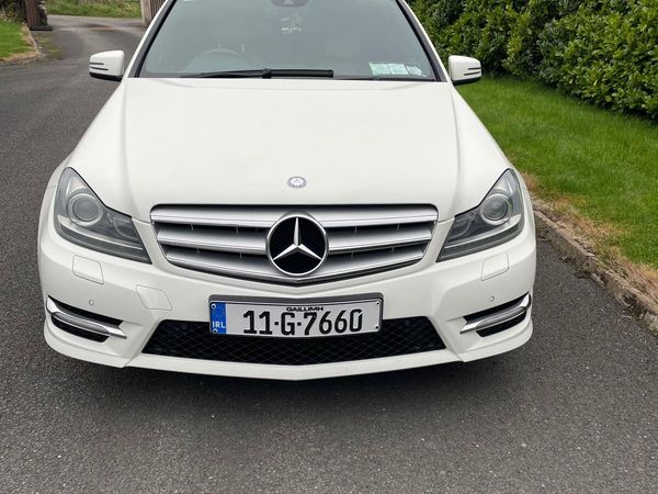 Mercedes-Benz C-Class Saloon, Diesel, 2011, White