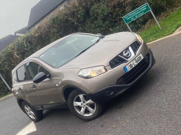 Nissan Qashqai Hatchback, Diesel, 2010, Beige