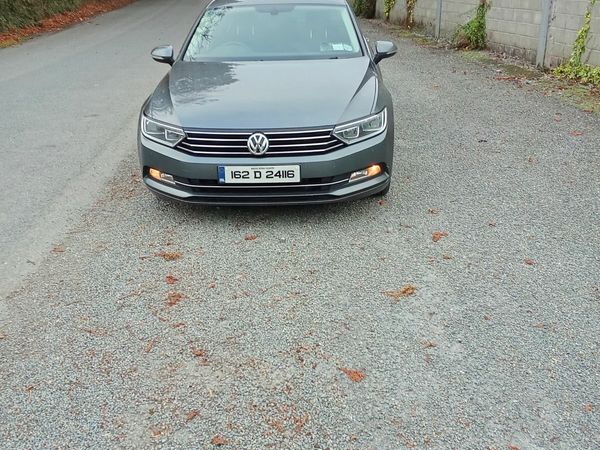 Volkswagen Passat Saloon, Diesel, 2016, Grey