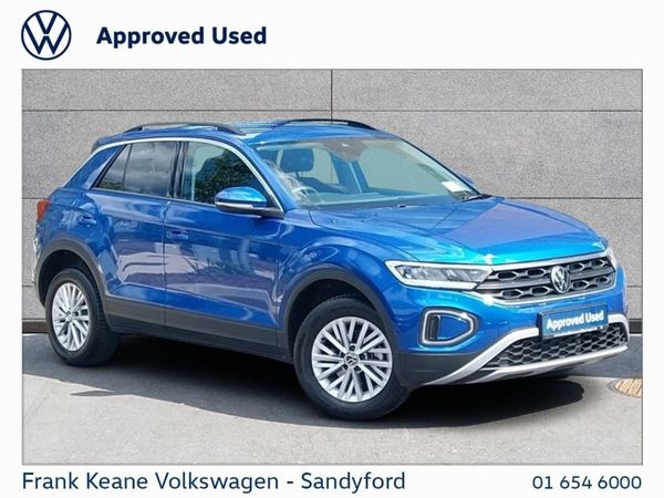 Volkswagen T-Roc Crossover, Petrol, 2025, Blue