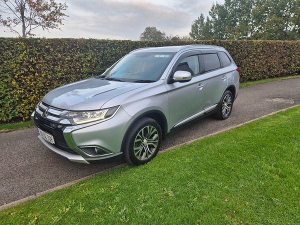 Mitsubishi Outlander SUV, Diesel, 2016, Silver