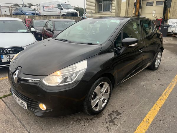 Renault Clio Hatchback, Petrol, 2013, Black