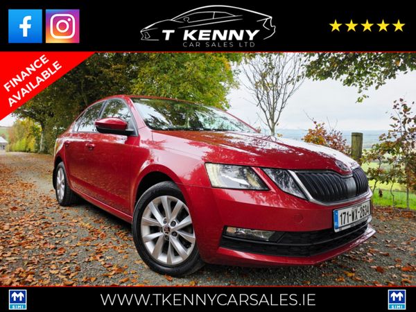 Skoda Octavia Hatchback, Diesel, 2017, Red