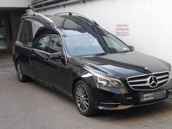 Mercedes-Benz E-Class Hearse, Diesel, 2014, Black