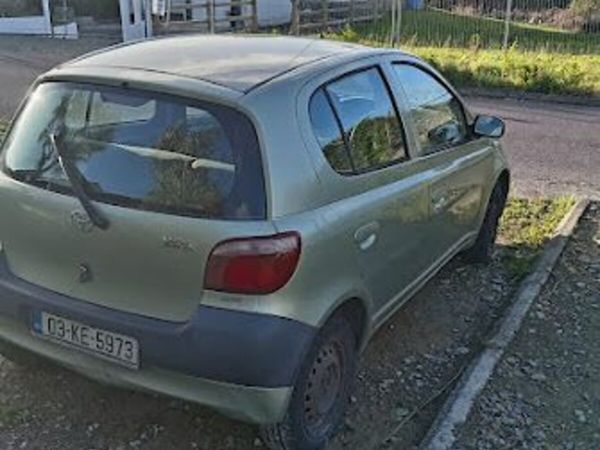 Toyota Yaris Hatchback, Petrol, 2003, Green