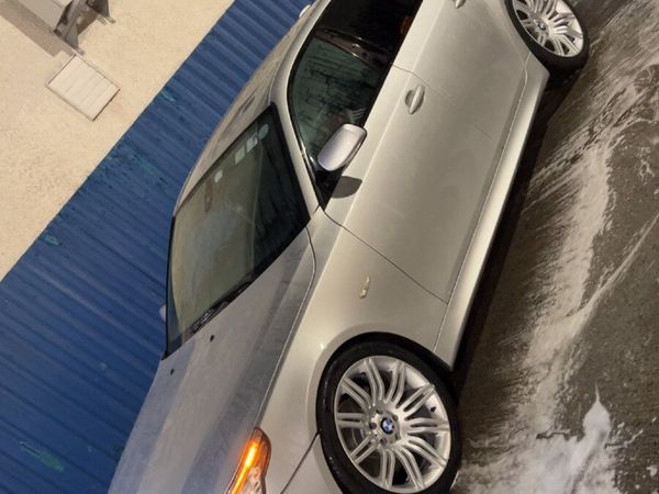 BMW 5-Series Saloon, Diesel, 2009, Silver