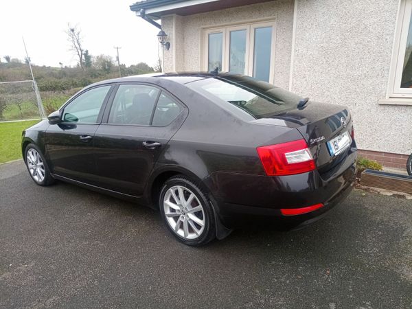 Skoda Octavia Hatchback, Diesel, 2015, Black
