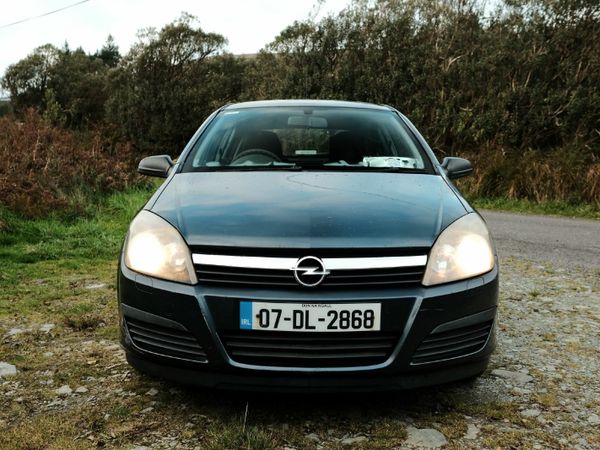 Opel Astra Hatchback, Petrol, 2007, Blue