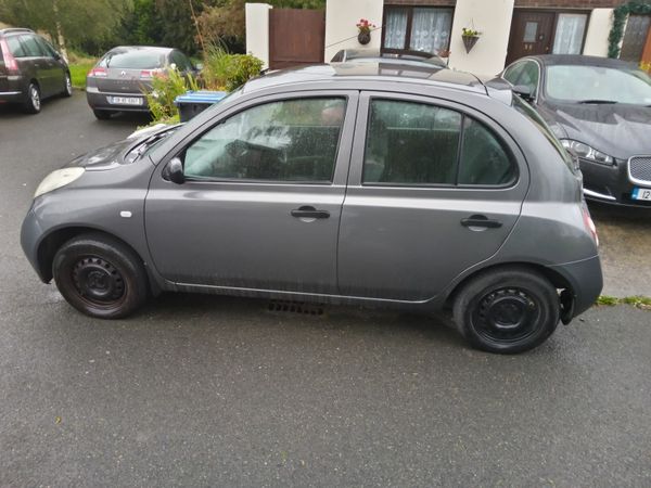 Nissan Micra Hatchback, Petrol, 2004, Grey