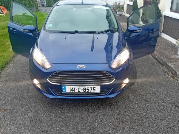 Ford Fiesta Hatchback, Petrol, 2014, Blue