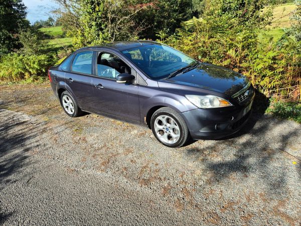 Ford Focus Saloon, Diesel, 2010, Grey
