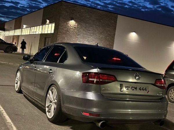 Volkswagen Jetta Saloon, Diesel, 2016, Grey